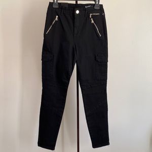 NWT BLANKNYC Skinny Cargo Cropped Pants
